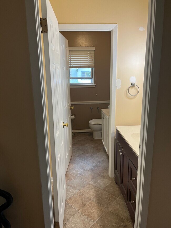 2nd floor bath - 330 Garden Ave