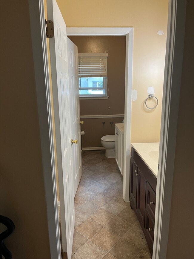 2nd floor bath - 330 Garden Ave