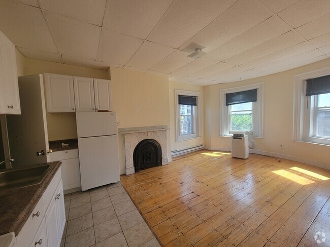 Building Photo - 694 Massachusetts Ave