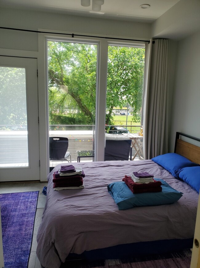 Building Photo - 53 T St NE