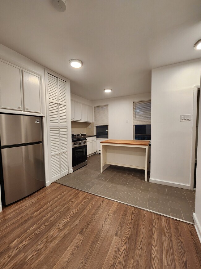 223 Brunswick St Unit 2, Jersey City, NJ 07302 Apartments in Jersey