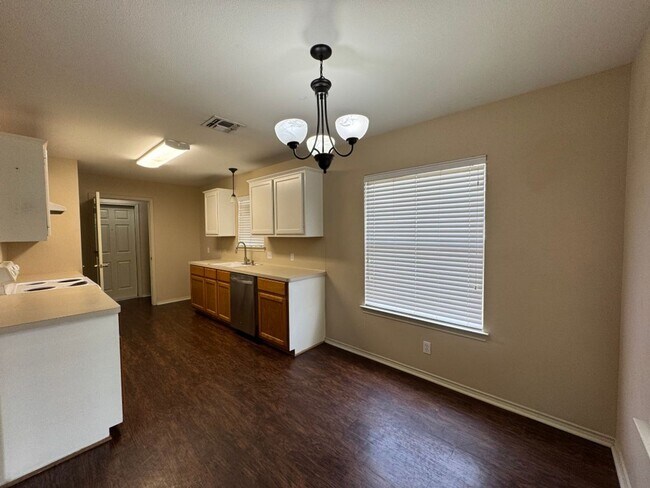 Foto del edificio - Available now in Bridle Ridge!