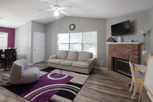 Building Photo - 7220 Jaffrey Ct