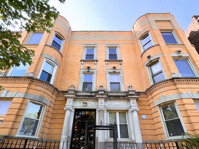 Foto del edificio - Prairie 4810-12  (HOA - NO REPAIRS TO COMM...