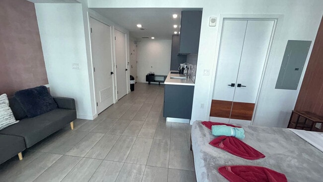 Building Photo - 227 NE 2nd St