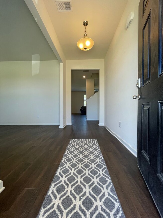 Building Photo - 4027 Abbey Rd