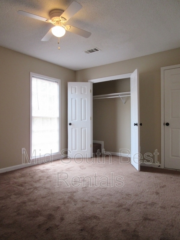 Building Photo - 3708 Wax Myrtle Dr