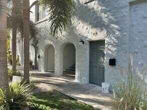 Building Photo - 2305 W Texas Ave