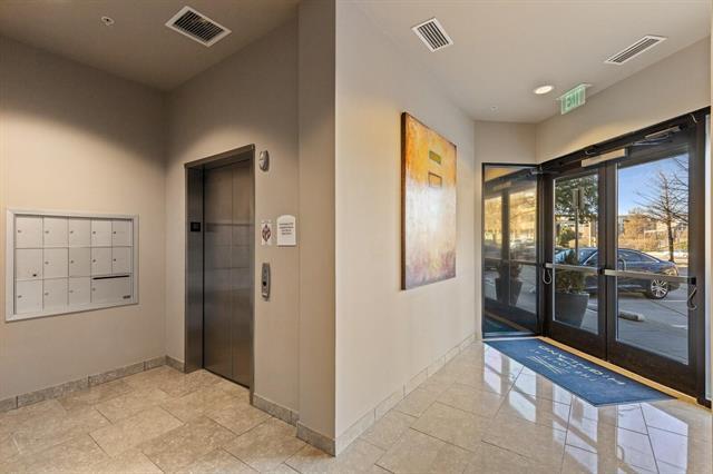 Foto del edificio - 5320 E Mockingbird Ln
