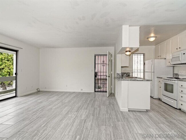 Foto del edificio - 962 Loring St