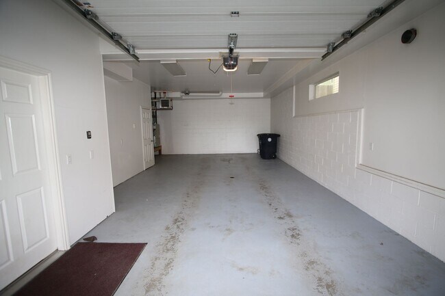 Foto del edificio - 250 Cook Inlet Loop