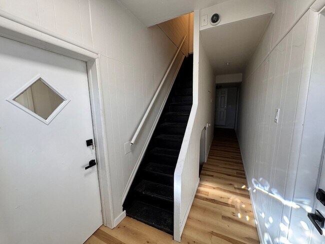 Foto del edificio - 1332 Goettmann St