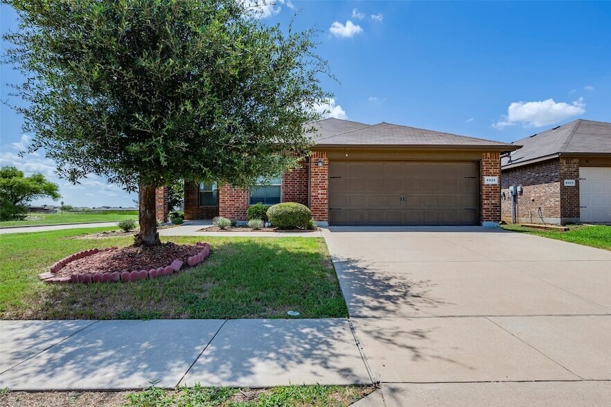 Foto principal - 8924 Cold Harbor St