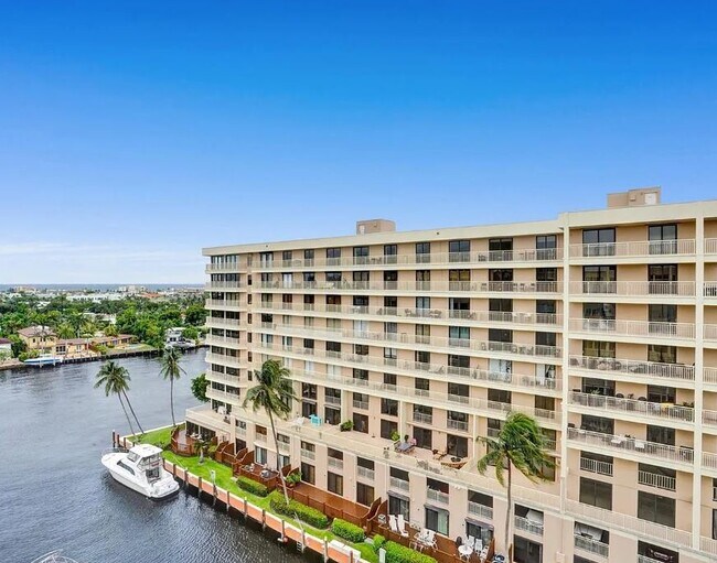 Foto del edificio - 3100 NE 49th St
