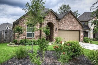 Building Photo - 123 Colton Ct