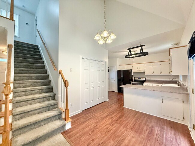 Foto del edificio - Private 3BD, 2.5BA Home Near Downtown Clayton