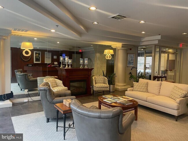Building Photo - Beautiful Condo over the Brandywine River