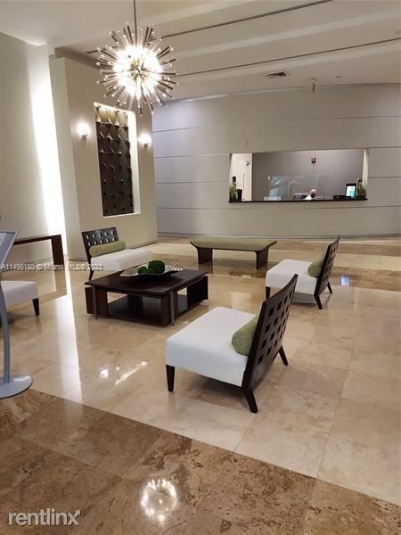Foto del edificio - 2 br, 2 bath Condo - 9055 SW 73rd Ct Apt 301