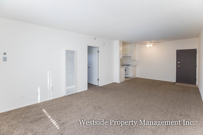 Building Photo - 6253 Luxury Apartments
