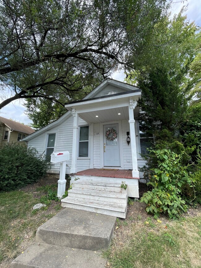 Building Photo - 64 E College Ave