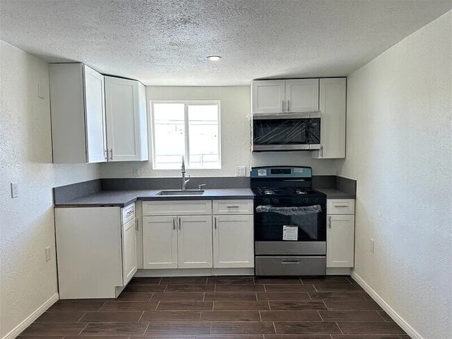 Foto del edificio - 66261 3rd St