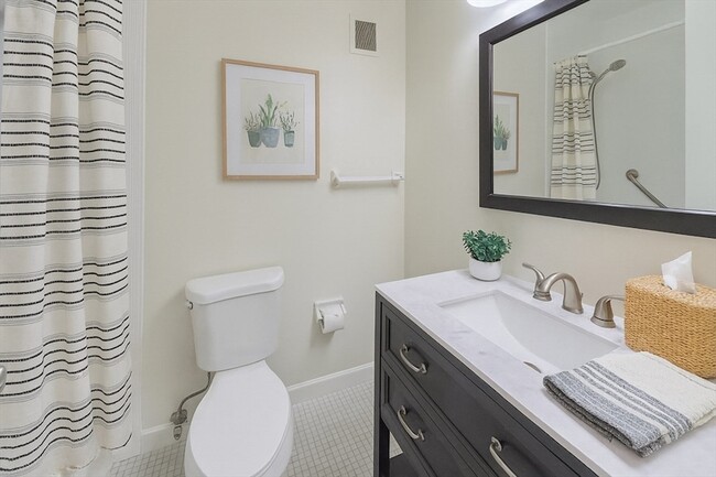 Photo - 200 Swanton St Apartment