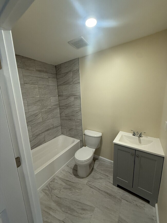 Foto del edificio - 219 Redmond St