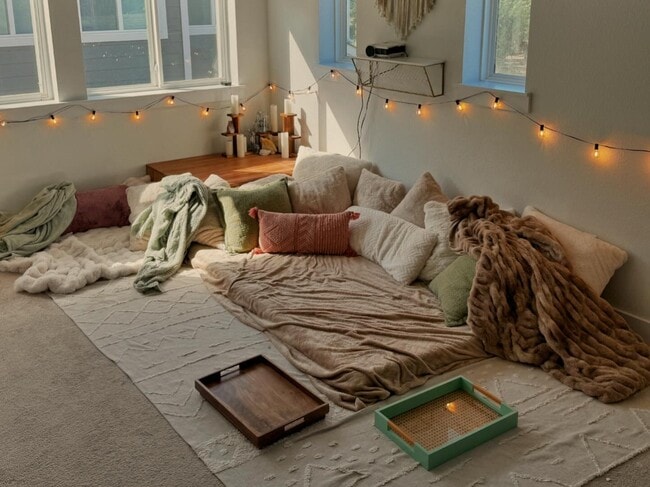 Building Photo - 7205 Albert Rd