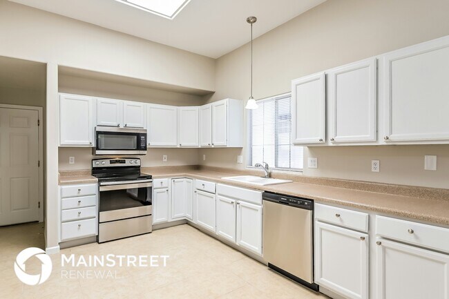 Building Photo - 1019 N Sonoita Ave