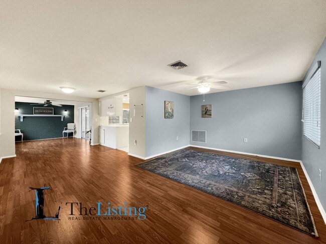 Foto del edificio - 8312 Mill Creek Ln