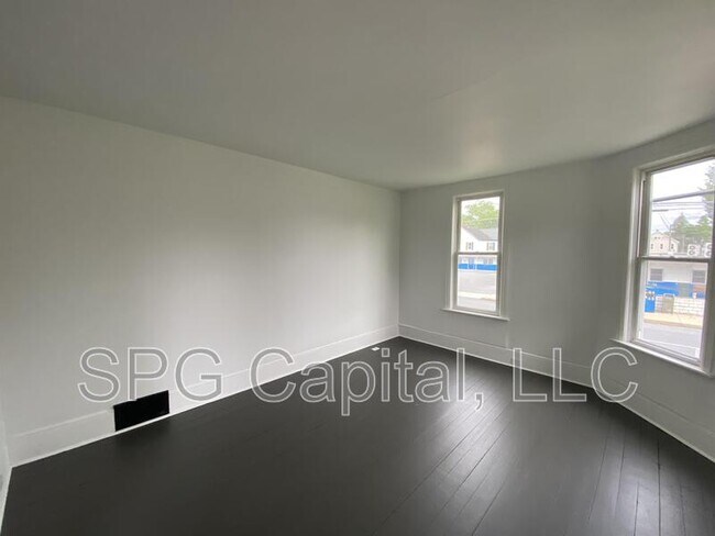 Foto del edificio - 632 S 2nd St