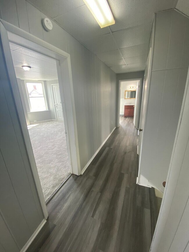 Photo - 2312 Eccles St Apartment