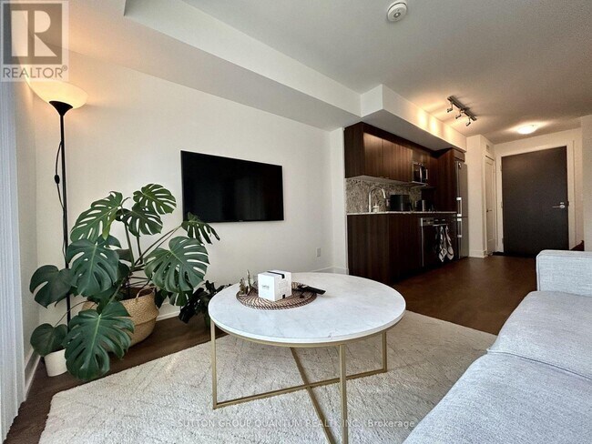 Building Photo - 5 Mabelle Ave