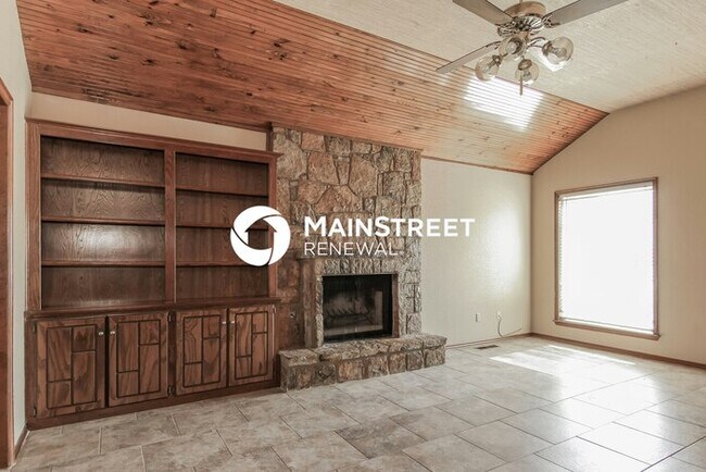 Foto del edificio - 3 Bedroom Pet-Friendly Home in Oklahoma Ci...