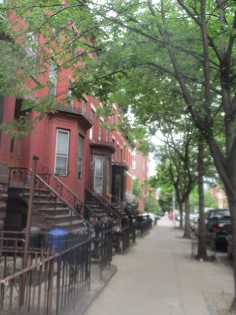 Primary Photo - 156 Noble St