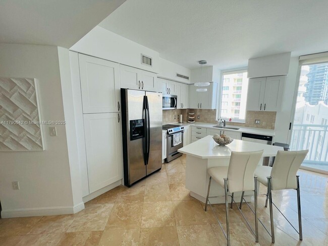 Building Photo - 1745 E Hallandale Beach Blvd
