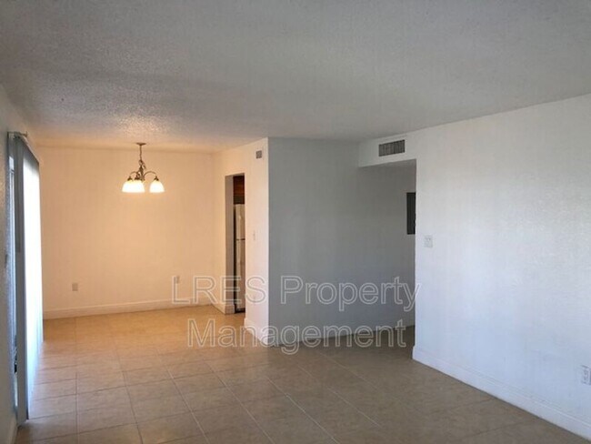 Foto del edificio - 4725 S Texas Ave
