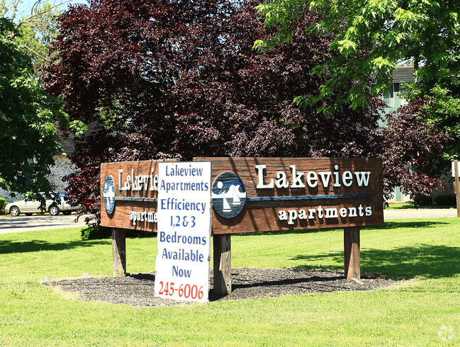 Building Photo - Lakeview Apartments