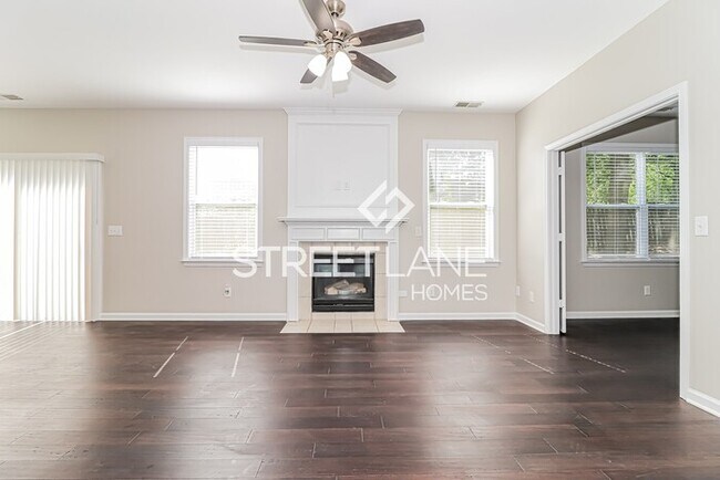 Foto del edificio - Charming 4 Bedroom in Acworth!
