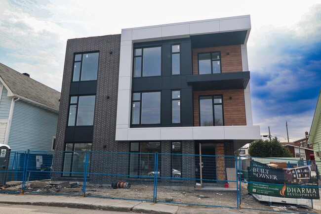 Building Photo - 174 Ethel St