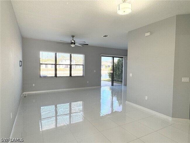 Building Photo - 8984 Madrid Cir