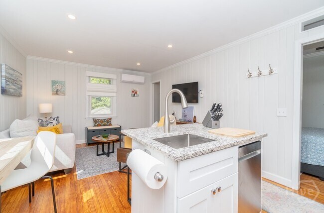 Foto del edificio - 1224 E 51st St