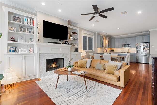 Foto del edificio - 1018 N Hermitage Ave