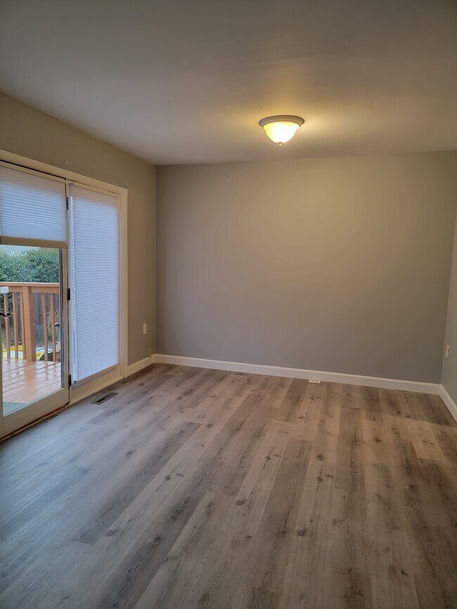 Foto del edificio - 228 Nathan Way