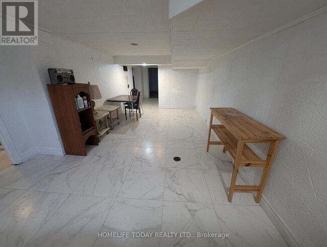 Building Photo - 170 Magnolia Ave