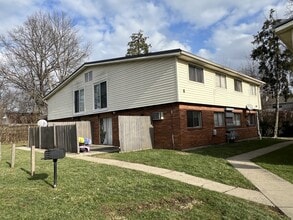 Building Photo - 6 Columbine Ct