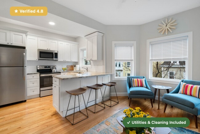 Building Photo - Furnished Bedroom with Private Bath in East Boston