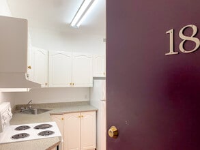 Building Photo - 362 Friel St
