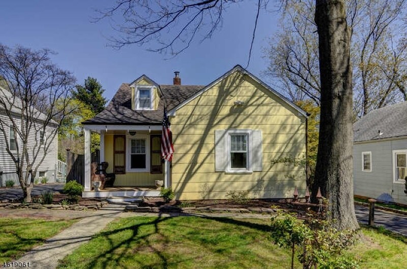 Primary Photo - 13 S Richards Ave