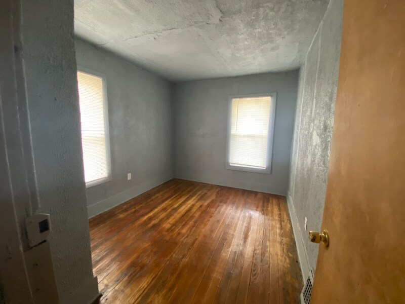 1305 Lippincott Blvd, Flint, MI 48503 House Rental in Flint, MI